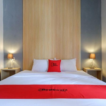 Hotel Reddoorz Syariah Near Alun Alun Tegal Exteriér fotografie