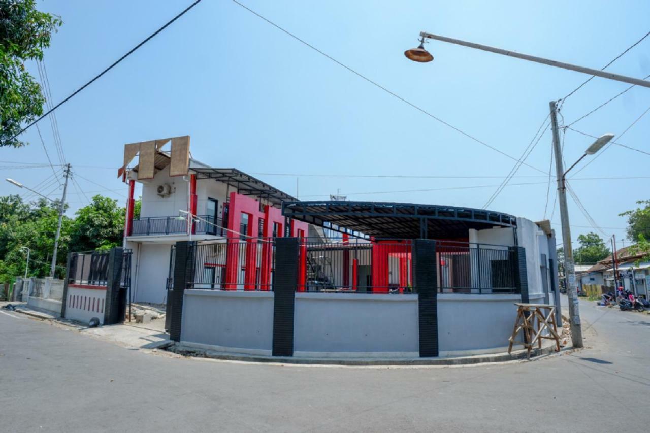 Hotel Reddoorz Syariah Near Alun Alun Tegal Exteriér fotografie