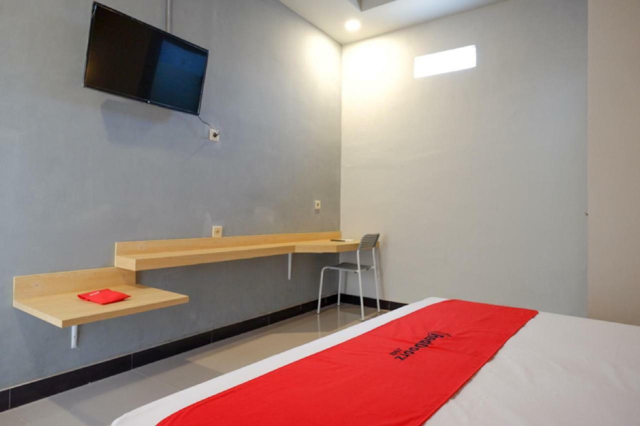 Hotel Reddoorz Syariah Near Alun Alun Tegal Exteriér fotografie