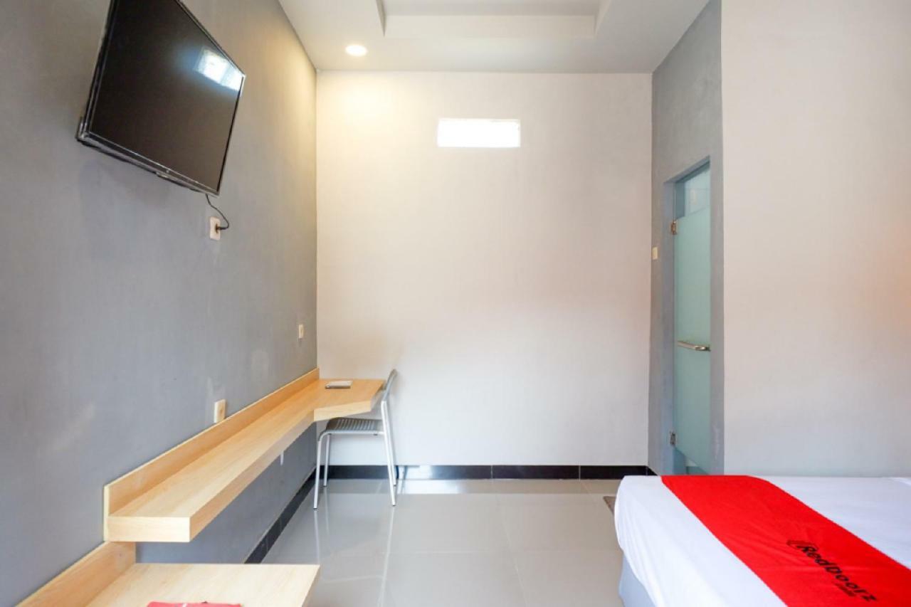 Hotel Reddoorz Syariah Near Alun Alun Tegal Exteriér fotografie